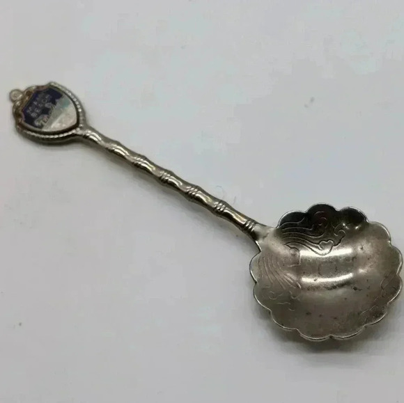 Miami Beach Scalloped edge Souvenir Engraved Spoon Kitschy Cool - Picture 2 of 5